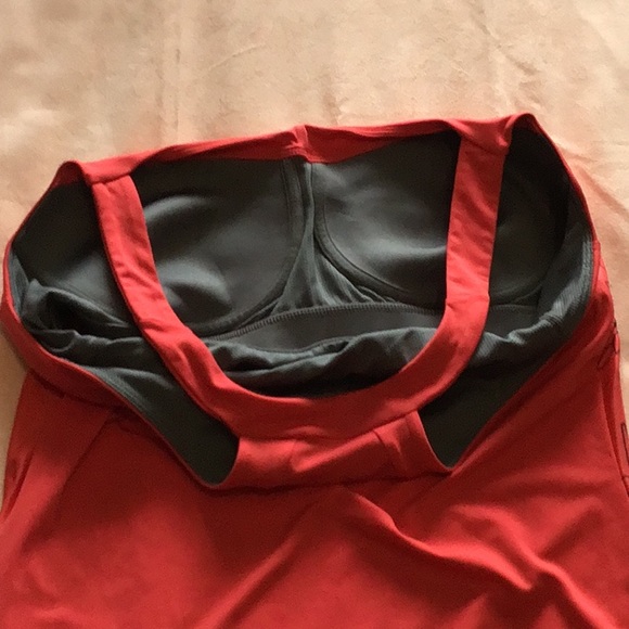 Nike floral workout tank size L - Picture 7 of 7